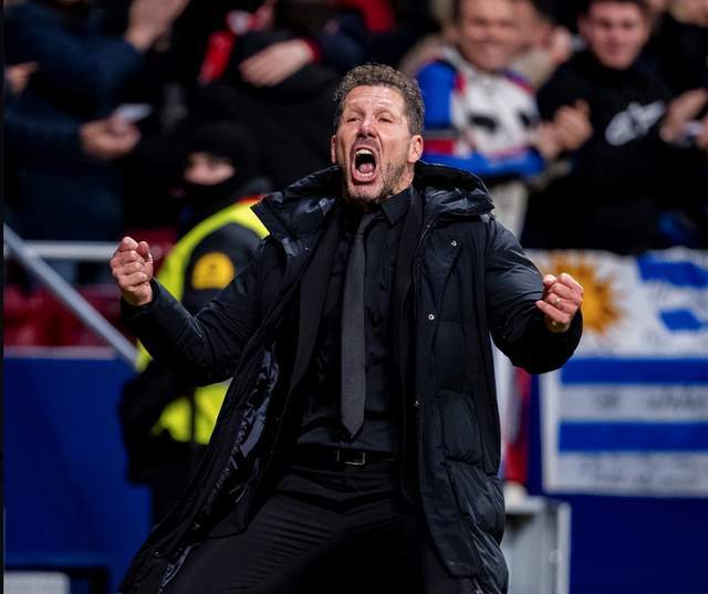 开云官方网-55岁西蒙尼搞心态：3-0领先 打手势挑衅亚马尔 后者无回应